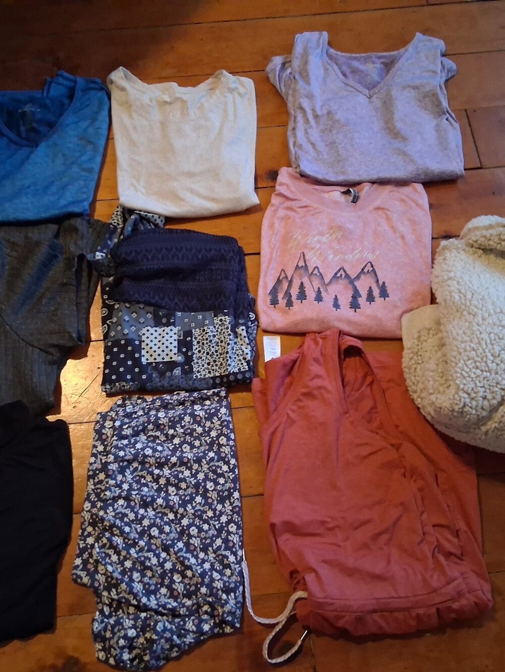 Mixed Women's Tops & Bottoms Bundle - Rust, Pink, Navy, Floral Size 2x And 3x